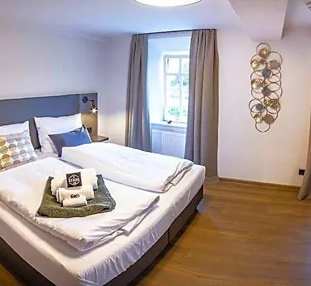 Steinhaus 1718 Hotel *