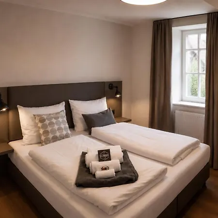 Steinhaus 1718 Hotel